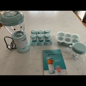 Baby Bullet complete set- new without original packaging!